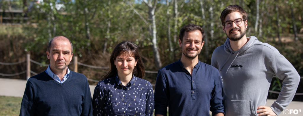 From left to right: researchers Hugues de Riedmatten (group leader), Jelena Rakonjac, Samuele Grandi and Dario Lago in front of ICFO facilities. Image credit: ICFO/ D. Lago